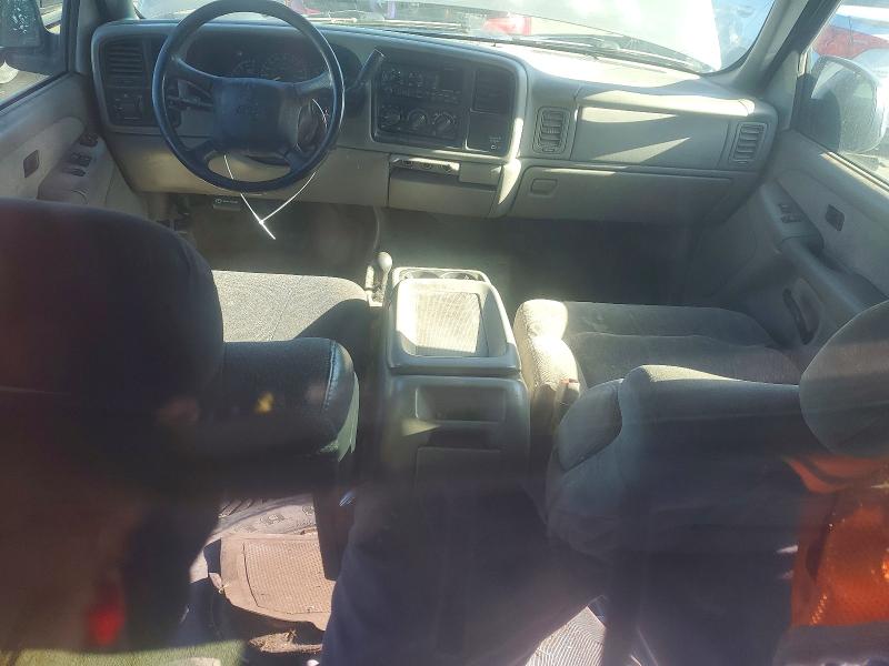 Photo 8 from auction – 2000 CHEVROLET SILVERADO with VIN 2GCEK19V7Y1120415