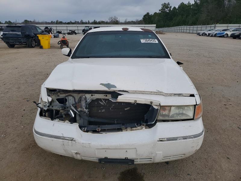 Photo 5 from auction – 2000 MERCURY GRAND MARQ with VIN 2MEFM74WXYX737949