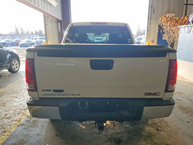 Photo 6 from auction – 2010 GMC SIERRA K15 with VIN 3GTRKVE38AG176163
