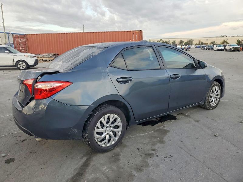 Photo 3 from auction – 2018 TOYOTA COROLLA with VIN 5YFBURHE1JP824307