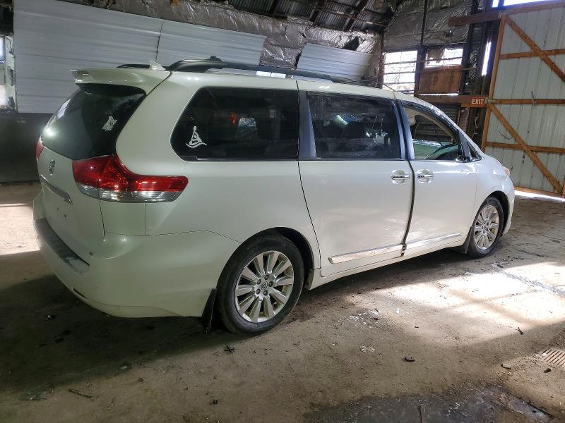 Photo 3 from auction – 2014 TOYOTA SIENNA XLE with VIN 5TDDK3DC2ES078821