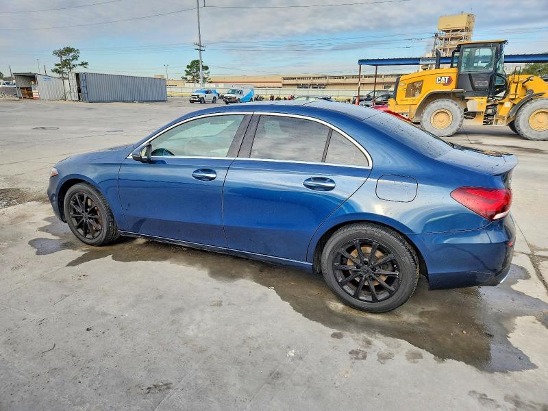 Photo 2 from auction – 2019 MERCEDES-BENZ A with VIN WDD3G4EB3KW027709