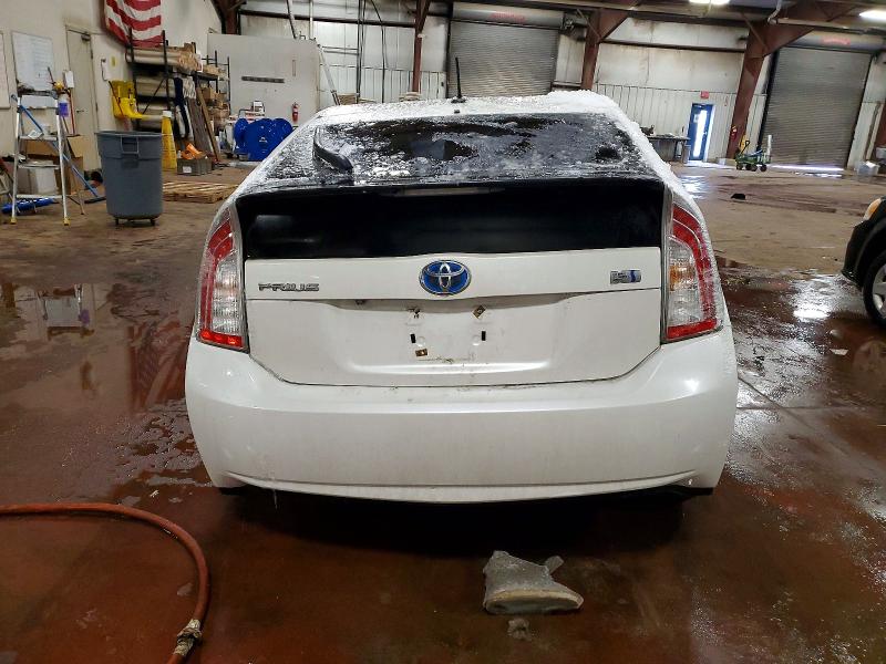Photo 6 from auction – 2014 TOYOTA PRIUS with VIN JTDKN3DU2E0373010