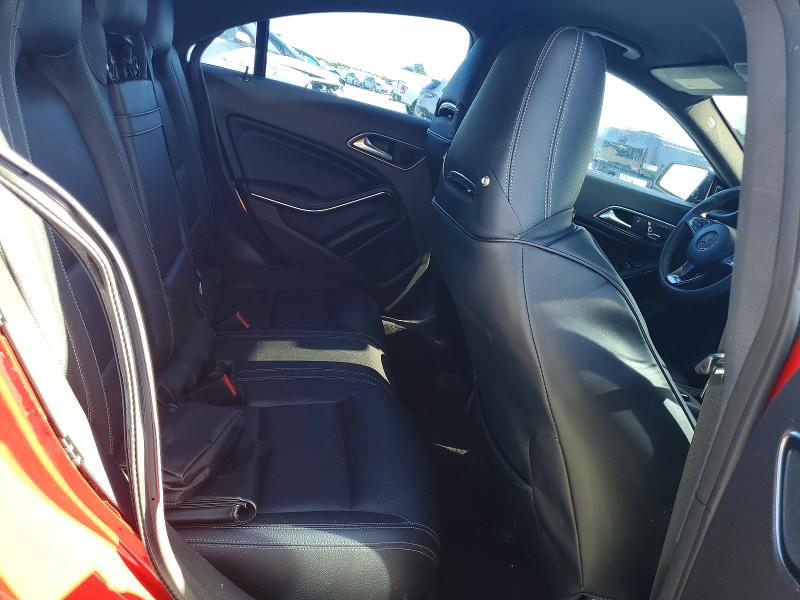 Photo 10 from auction – 2018 MERCEDES-BENZ CLA with VIN WDDSJ4EB2JN584872