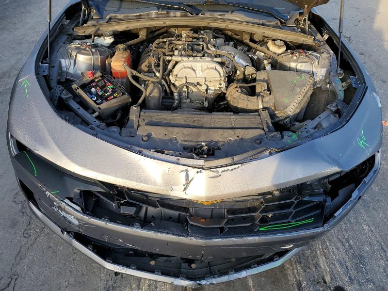 Photo 11 from auction – 2019 CHEVROLET CAMARO with VIN 1G1FB1RX2K0150679