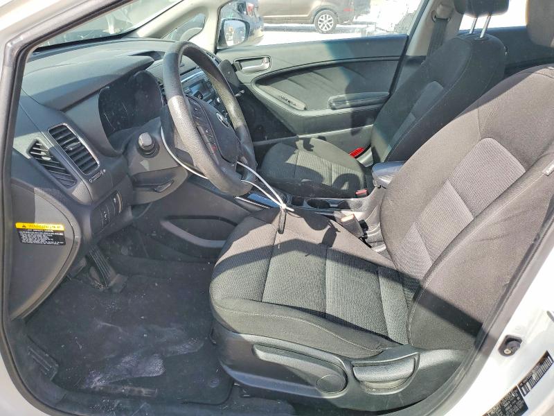 Photo 7 from auction – 2017 KIA FORTE LX with VIN KNAFK5A80H5721677