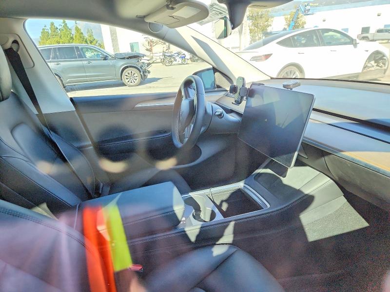 Photo 9 from auction – 2022 TESLA MODEL Y with VIN 7SAYGDEE3NA021752