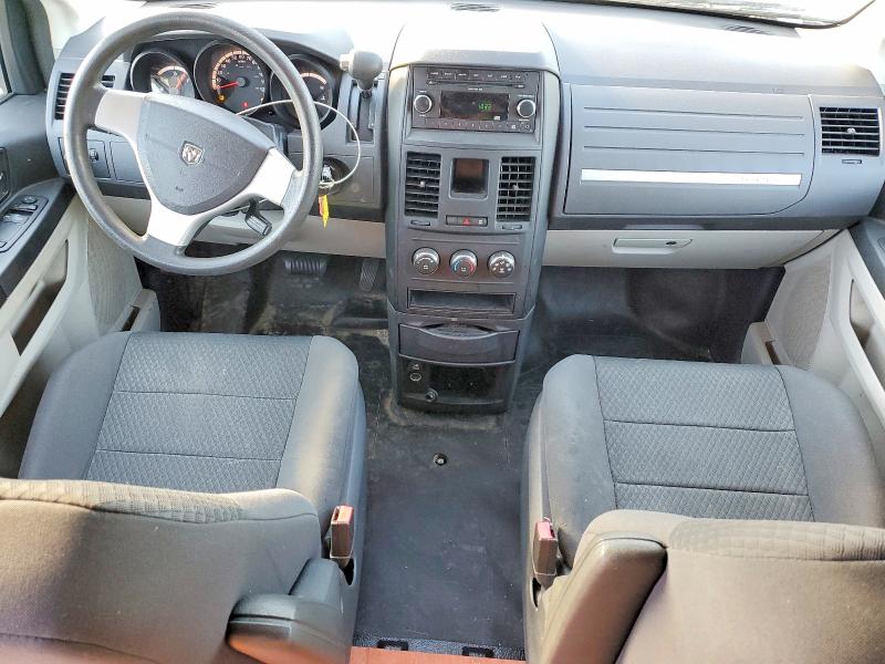 Photo 8 from auction – 2010 DODGE GRAND CARA with VIN 2D4RN1AE5AR348783