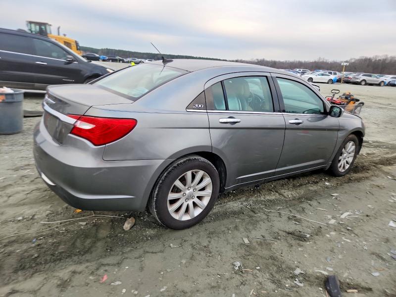 Photo 3 from auction – 2013 CHRYSLER 200 LIMITE with VIN 1C3CCBCG9DN507761