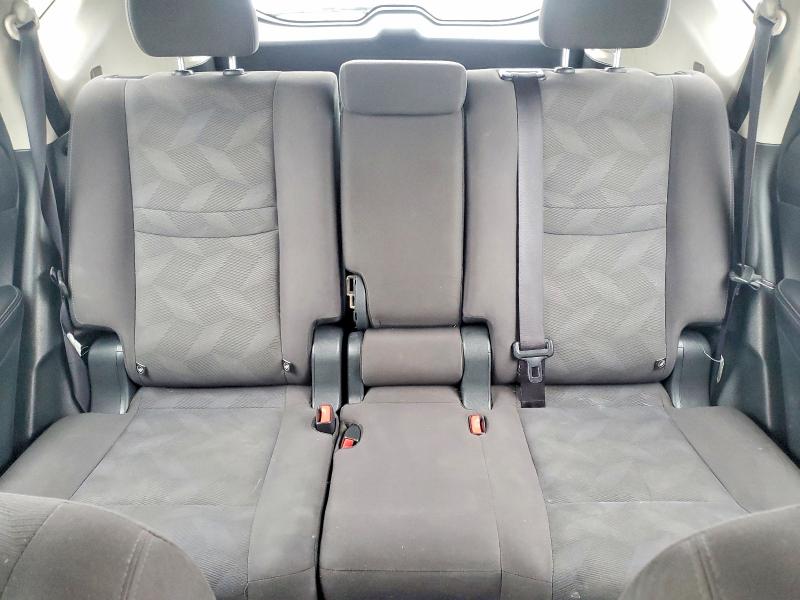 Photo 10 from auction – 2016 NISSAN ROGUE S with VIN KNMAT2MV7GP667890