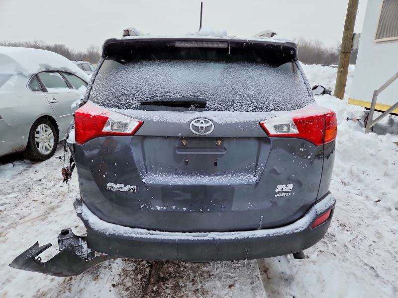 Photo 6 from auction – 2014 TOYOTA RAV4 XLE with VIN JTMRFREV3ED049515