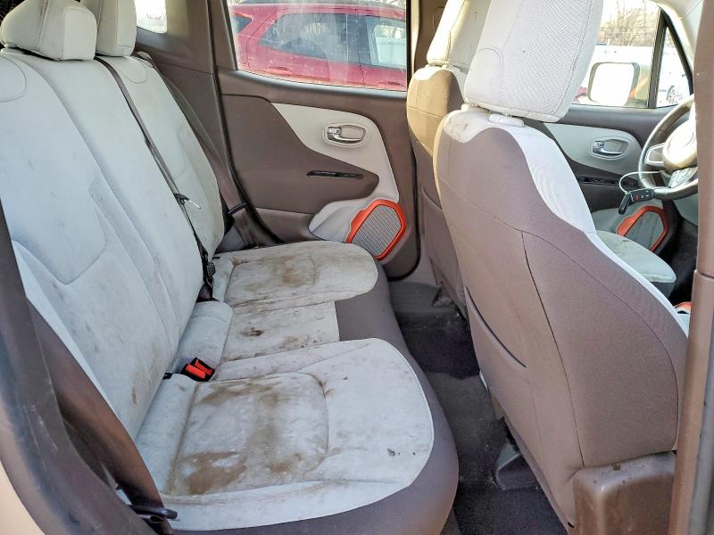 Photo 11 from auction – 2016 JEEP RENEGADE L with VIN ZACCJBBT6GPD51285