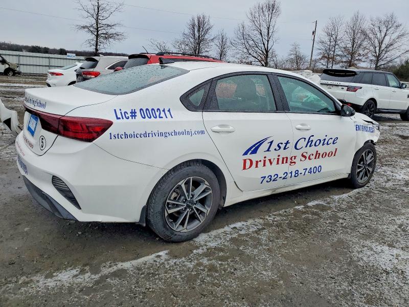 Photo 3 from auction – 2023 KIA FORTE with VIN 3KPF24AD3PE594839
