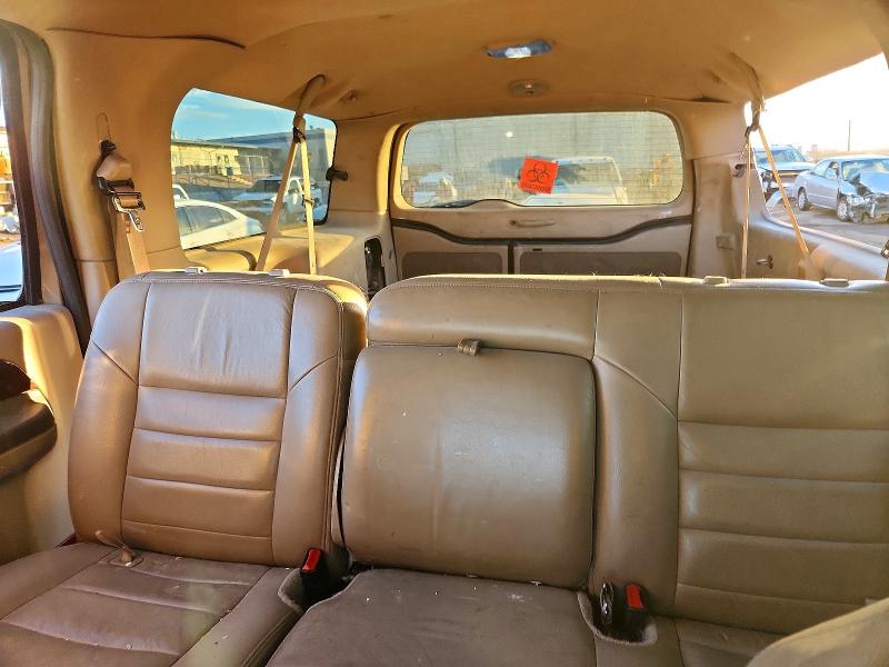 Photo 10 from auction – 2004 FORD EXCURSION with VIN 1FMNU43S14EB50427