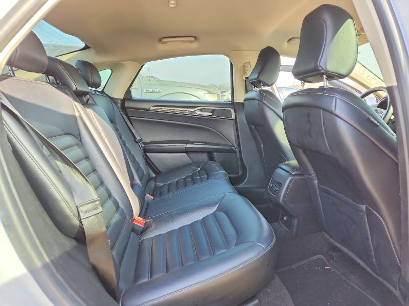 Photo 10 from auction – 2020 FORD FUSION with VIN 3FA6P0CD7LR174145