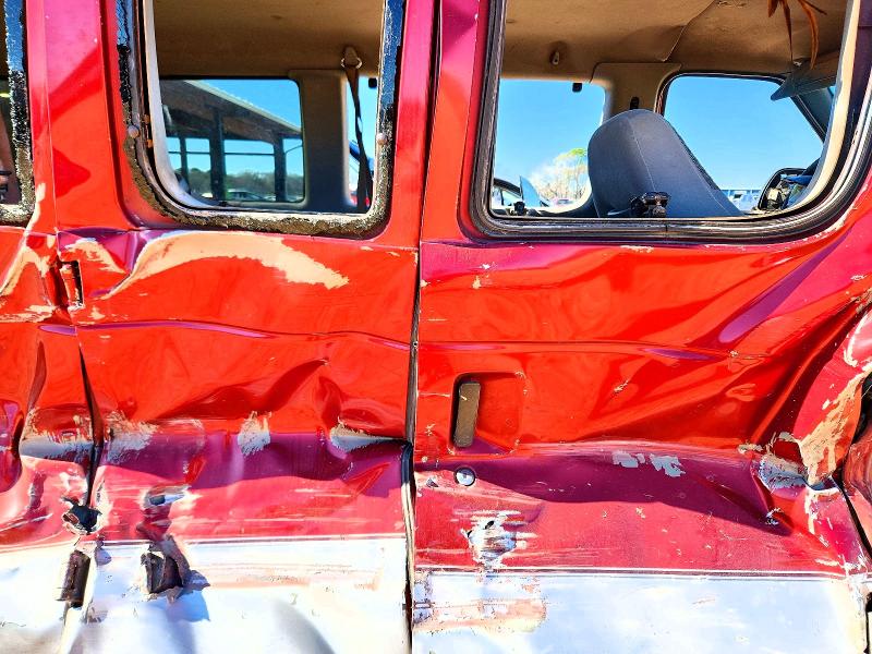 Photo 11 from auction – 2001 FORD ECONOLINE with VIN 1FMRE11LX1HB27666