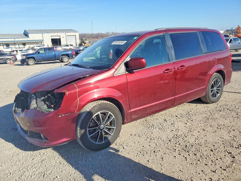 DODGE GRAND CARA 2018 with VIN 2C4RDGEG5JR221532 - Photo from auction