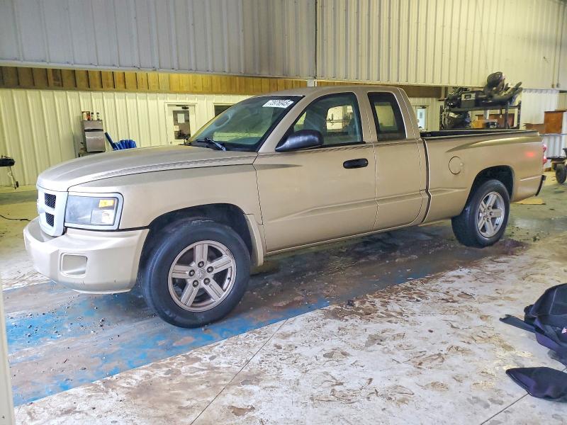 DODGE DAKOTA SLT 2011 with VIN 1D7RE3BK1BS636190 - Photo from auction