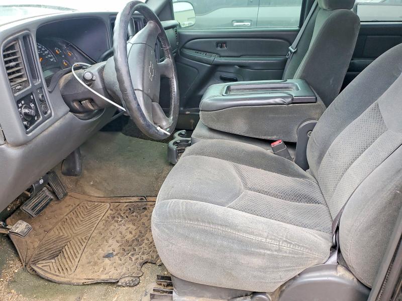 Photo 7 from auction – 2004 CHEVROLET SILVERADO with VIN 2GCEC19V841259959