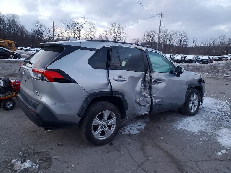 Photo 3 from auction – 2020 TOYOTA RAV4 XLE with VIN 2T3P1RFV6LC084894