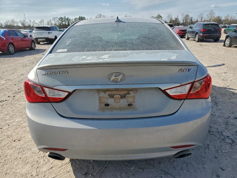 Photo 6 from auction – 2013 HYUNDAI SONATA SE with VIN 5NPEC4AB8DH779161