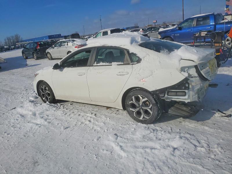 Photo 2 from auction – 2021 KIA FORTE with VIN 3KPF24AD1ME321071
