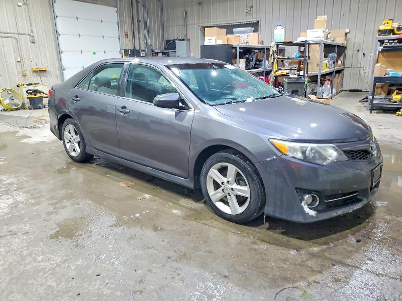 Photo 4 from auction – 2014 TOYOTA CAMRY with VIN 4T1BF1FKXEU747011