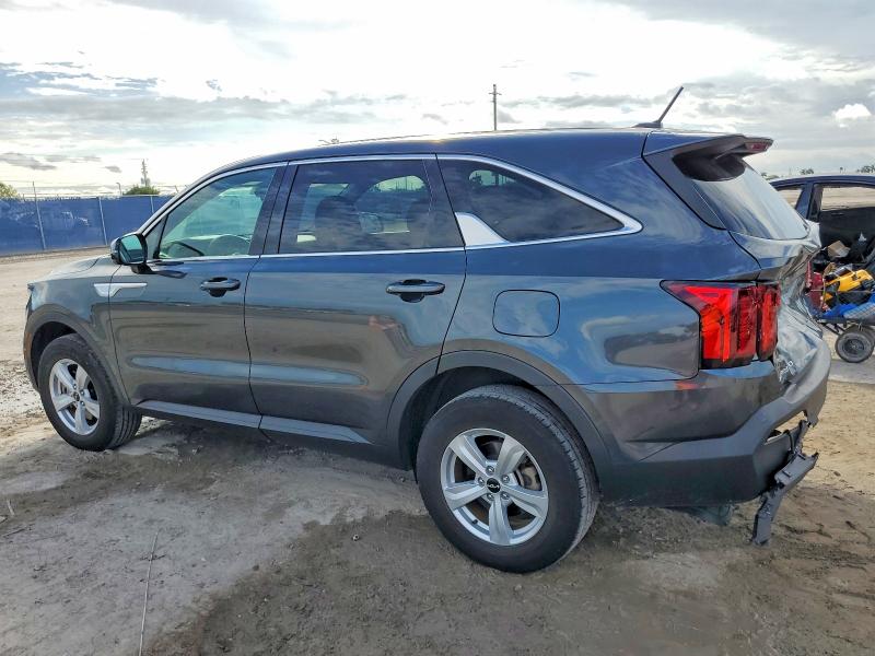 Photo 2 from auction – 2023 KIA SORENTO with VIN 5XYRGDLC8PG239476