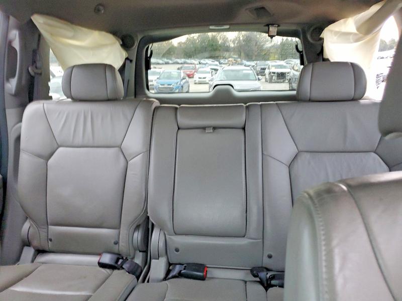 Photo 10 from auction – 2010 HONDA PILOT TOUR with VIN 5FNYF3H96AB016647