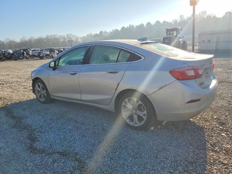 Photo 2 from auction – 2017 CHEVROLET CRUZE PREM with VIN 3G1BF5SM5HS550764