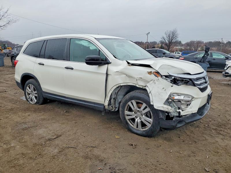 Photo 4 from auction – 2017 HONDA PILOT LX with VIN 5FNYF6H19HB053911