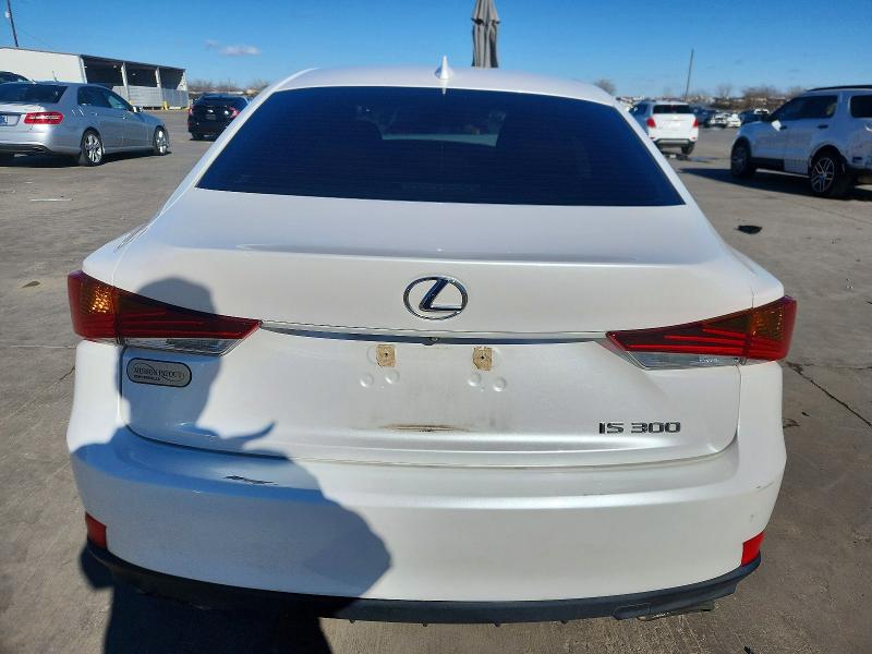 Photo 6 from auction – 2018 LEXUS IS 300 with VIN JTHBA1D2XJ5064900