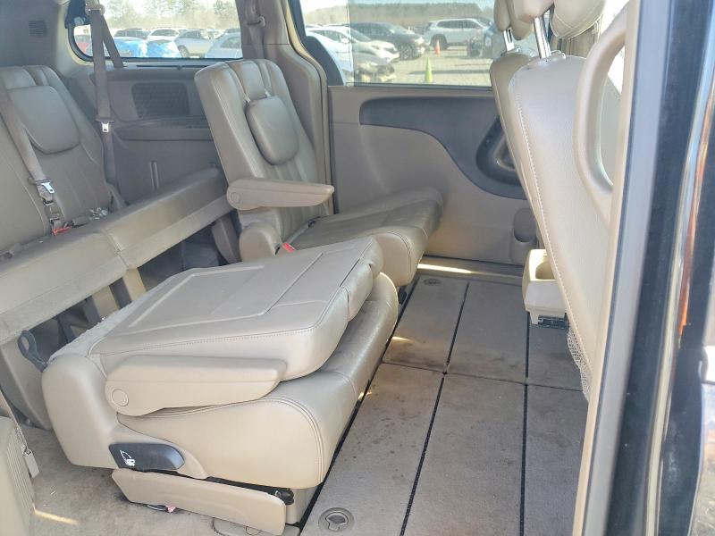 Photo 11 from auction – 2012 CHRYSLER TOWN & COU with VIN 2C4RC1CG8CR252294