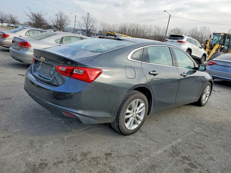 Photo 3 from auction – 2018 CHEVROLET MALIBU LT with VIN 1G1ZD5ST3JF193235