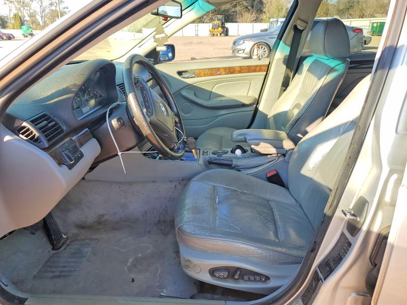 Photo 7 from auction – 1999 BMW 323 with VIN WBAAM3333XFP60962