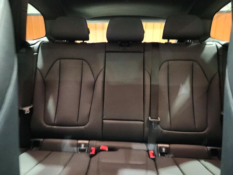 Photo 10 from auction – 2018 BMW X3 XDRIVE3 with VIN 5UXTR9C50JLC77053