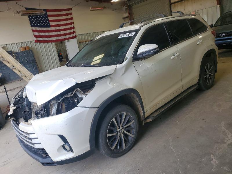 TOYOTA HIGHLANDER 2018 with VIN 5TDKZRFH9JS538968 - Photo from auction