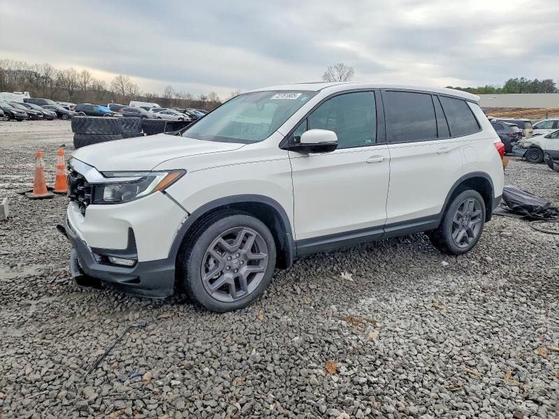 HONDA PASSPORT 2023 with VIN 5FNYF8H53PB040343 - Photo from auction