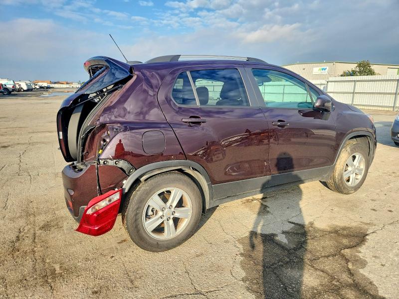 Photo 3 from auction – 2022 CHEVROLET TRAX 1LT with VIN KL7CJPSM6NB568703
