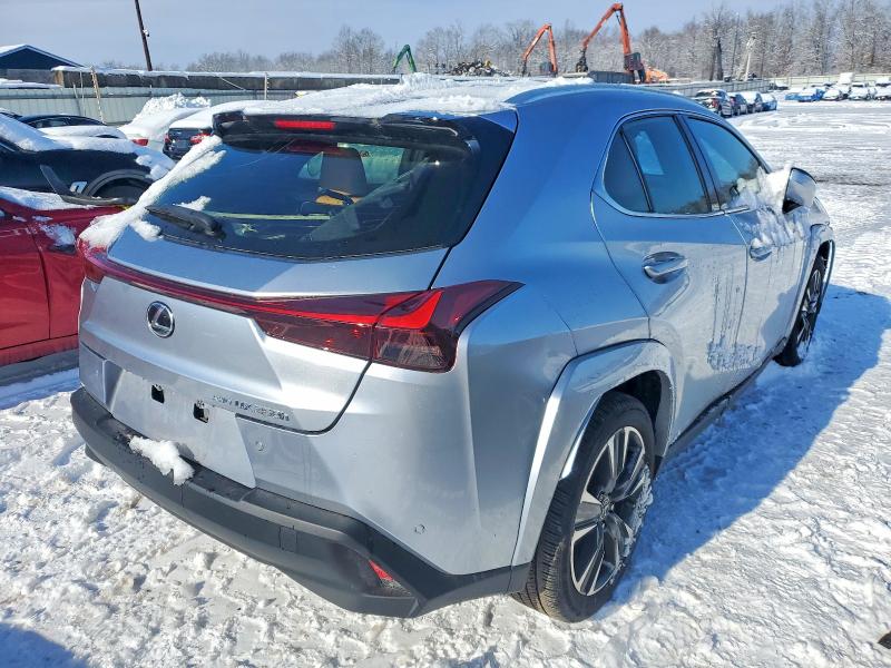 Photo 3 from auction – 2023 LEXUS UX with VIN JTHP9JBH9P2068436