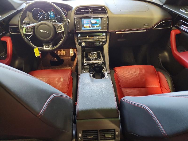 Photo 8 from auction – 2017 JAGUAR F-PACE R - with VIN SADCL2BV7HA884991