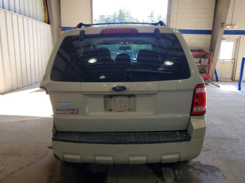 Photo 6 from auction – 2009 FORD ESCAPE with VIN 1FMCU03G09KA80102