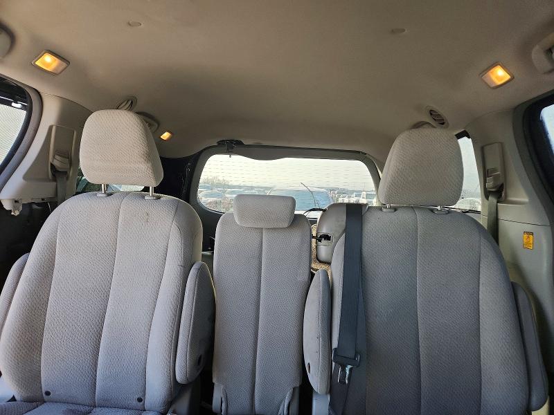 Photo 10 from auction – 2013 TOYOTA SIENNA LE with VIN 5TDKK3DC0DS293507