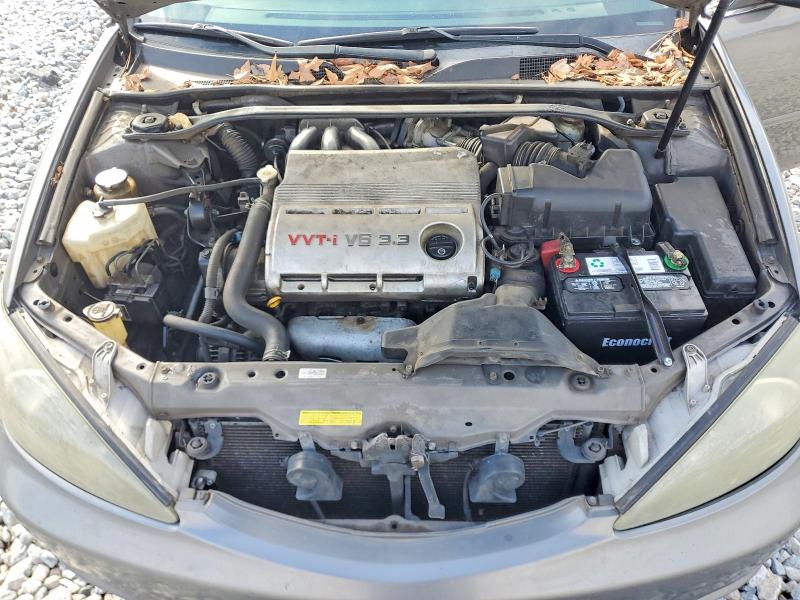 Photo 11 from auction – 2004 TOYOTA CAMRY SE with VIN 4T1BA32KX4U027450
