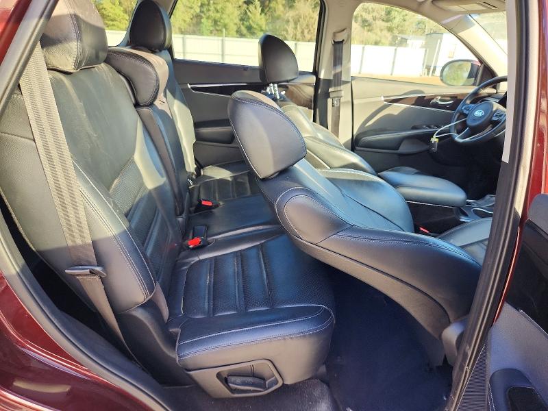 Photo 11 from auction – 2018 KIA SORENTO EX with VIN 5XYPH4A54JG409171