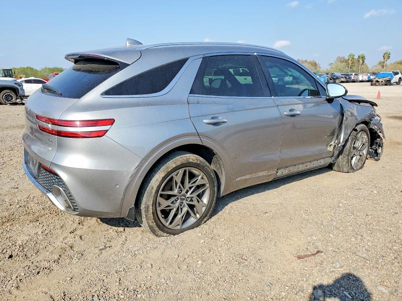Photo 3 from auction – 2022 GENESIS GV70 BASE with VIN KMUMADTB9NU052310