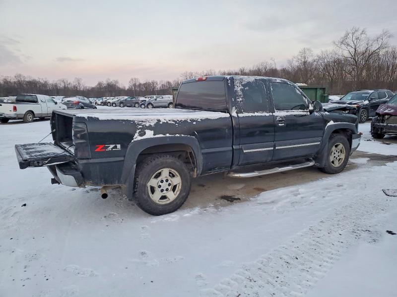 Zdjęcie 3 z aukcji – 2005 CHEVROLET SILVERADO z VIN 2GCEK19B751343104