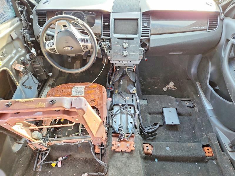 Photo 8 from auction – 2013 FORD TAURUS LIM with VIN 1FAHP2F86DG103885