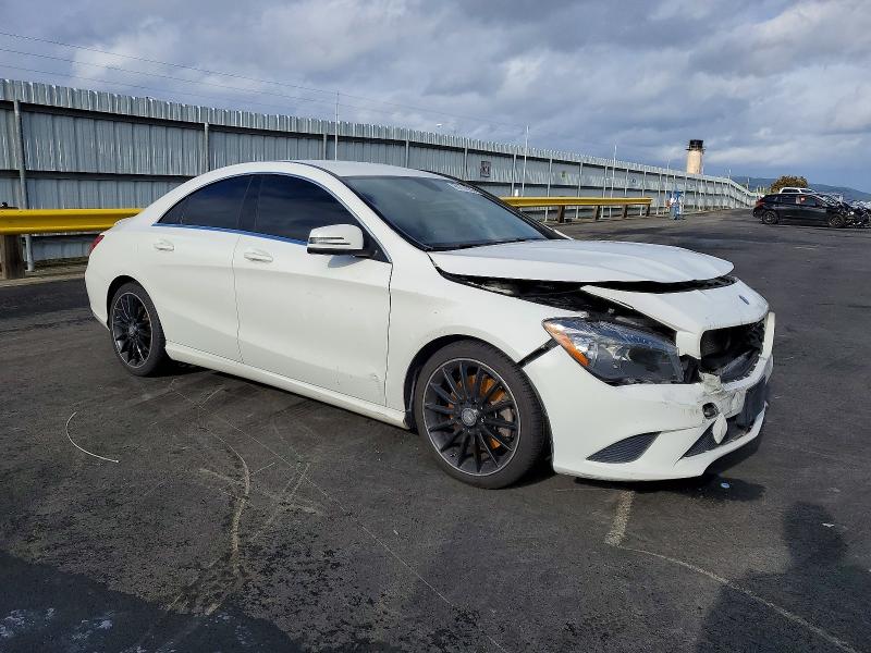 Photo 4 from auction – 2014 MERCEDES-BENZ CLA with VIN WDDSJ4EBXEN148437