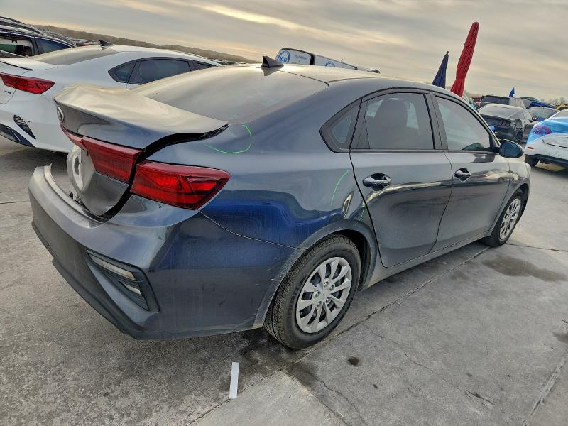 Photo 3 from auction – 2021 KIA FORTE FE with VIN 3KPF24AD7ME388631